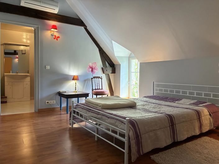 Image No.12-7 Bed House for sale