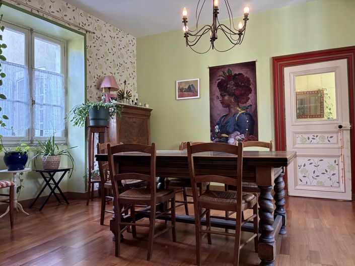 Image No.4-7 Bed House for sale