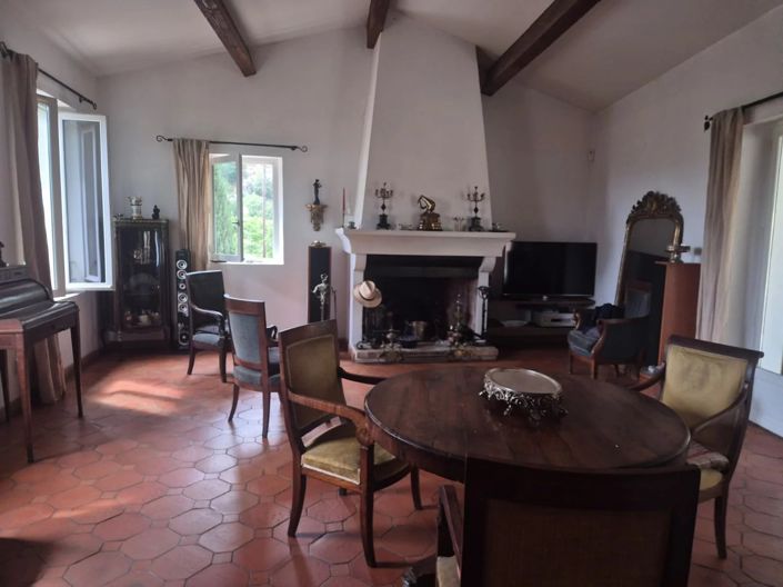 Image No.14-2 Bed House for sale