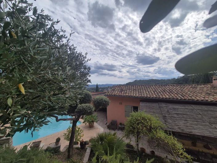 Image No.5-2 Bed House for sale