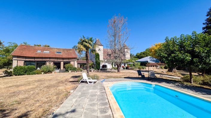 Image No.2-6 Bed House for sale