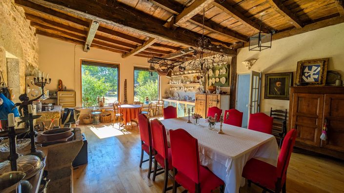 Image No.5-6 Bed House for sale