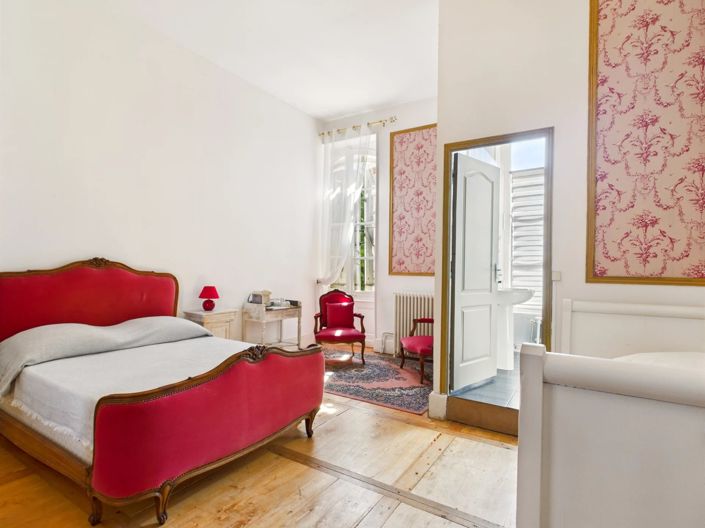 Image No.11-11 Bed House for sale