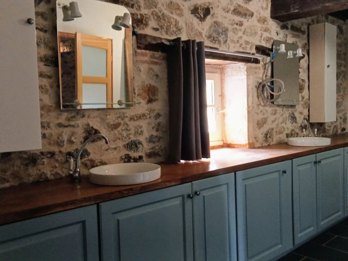 Image No.12-3 Bed Farmhouse for sale