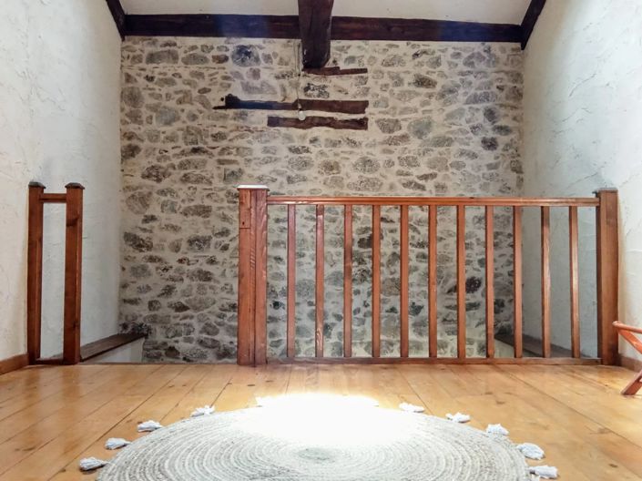 Image No.14-3 Bed Farmhouse for sale