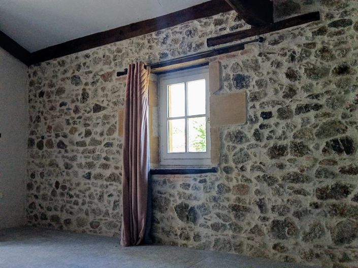 Image No.10-3 Bed Farmhouse for sale