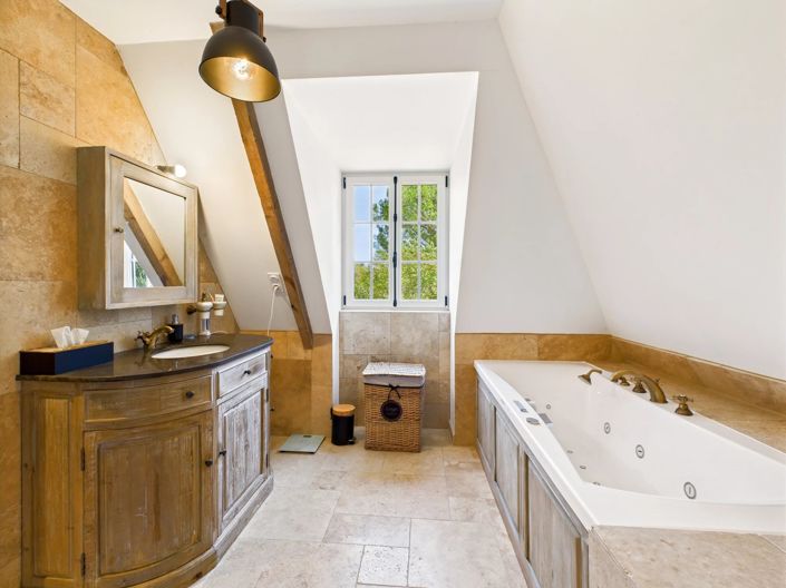 Image No.11-4 Bed House for sale