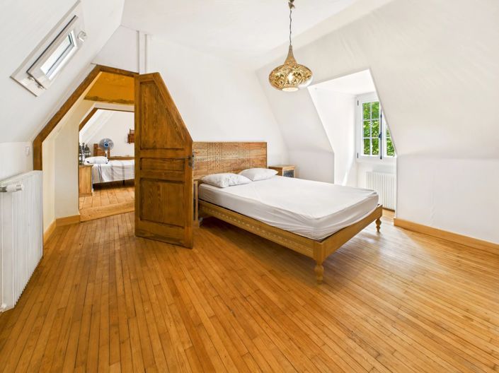 Image No.12-4 Bed House for sale