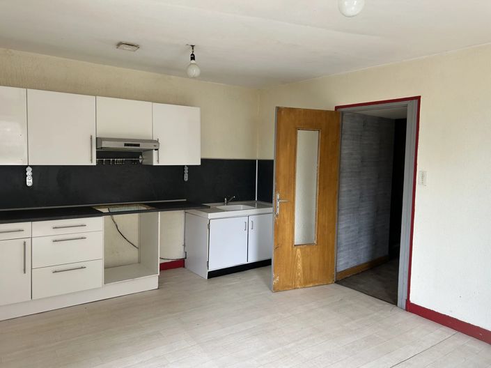 Image No.7-3 Bed Village House for sale