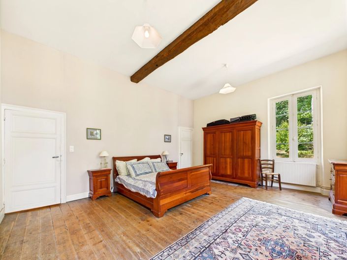 Image No.10-5 Bed House for sale