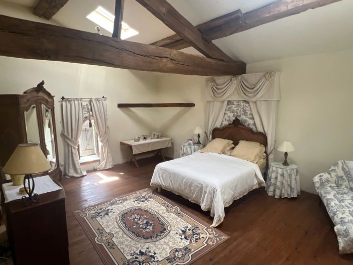 Image No.10-7 Bed House for sale