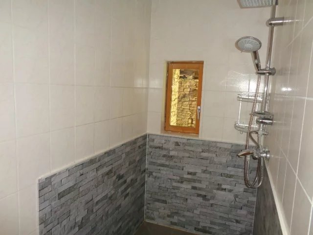 Image No.12-3 Bed House for sale