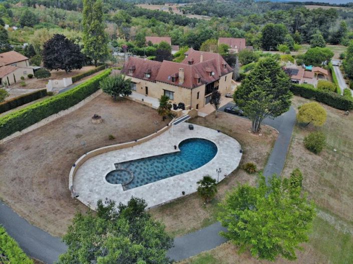 Image No.2-6 Bed House for sale