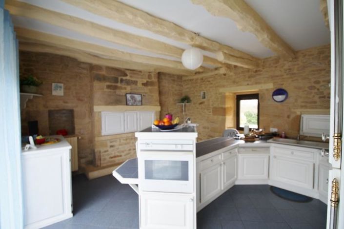 Image No.6-6 Bed House for sale