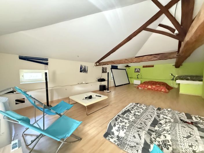 Image No.8-3 Bed House for sale