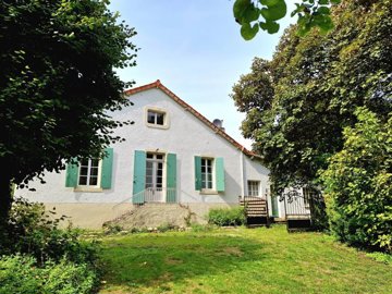 1 - Le Vert, Village House