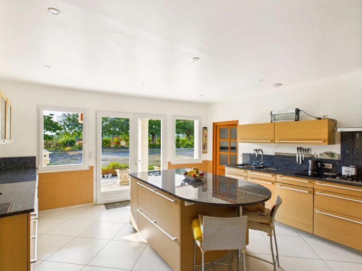 Image No.3-4 Bed House for sale