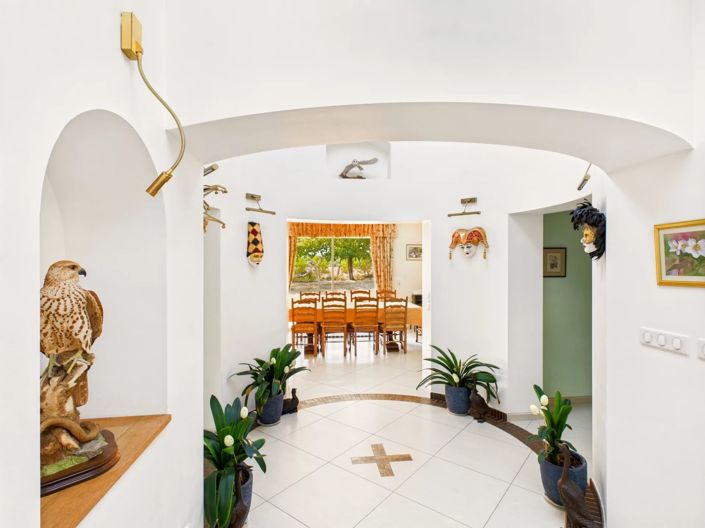 Image No.1-3 Bed House for sale