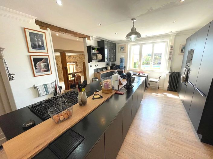 Image No.3-3 Bed House for sale