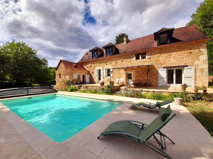Image No.1-4 Bed House for sale