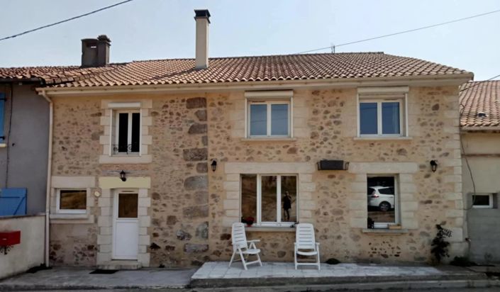 Image No.1-4 Bed House for sale