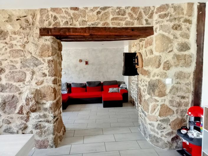 Image No.3-4 Bed House for sale