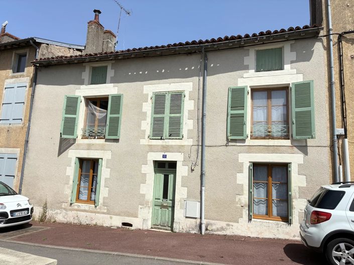 Image No.1-3 Bed House for sale