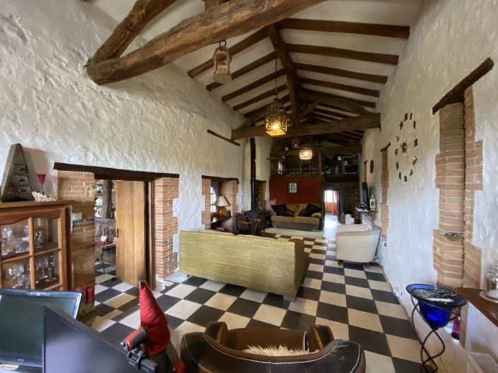 Image No.8-3 Bed Village House for sale