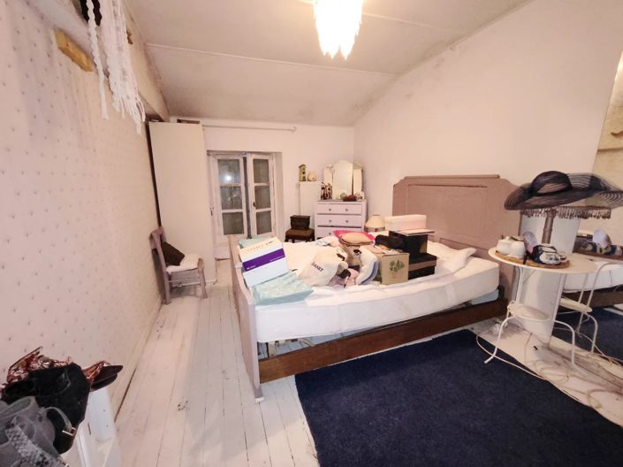 Image No.8-3 Bed House for sale