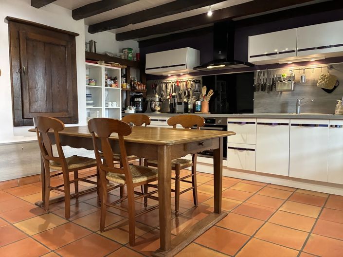 Image No.7-6 Bed House for sale