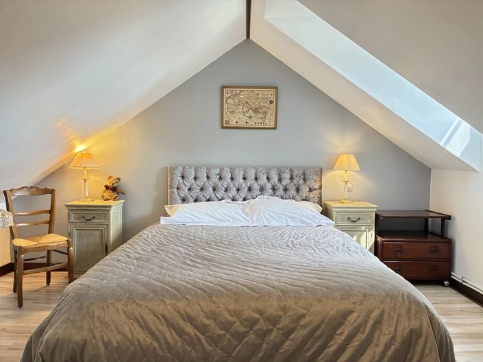 Image No.8-6 Bed House for sale