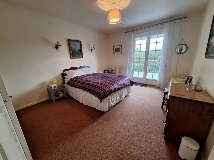 Image No.6-4 Bed House for sale