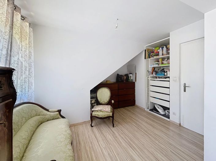 Image No.4-5 Bed House for sale