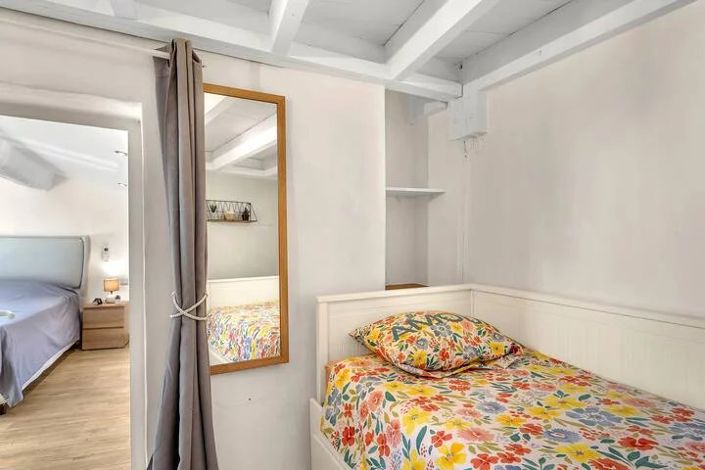 Image No.7-1 Bed Property for sale