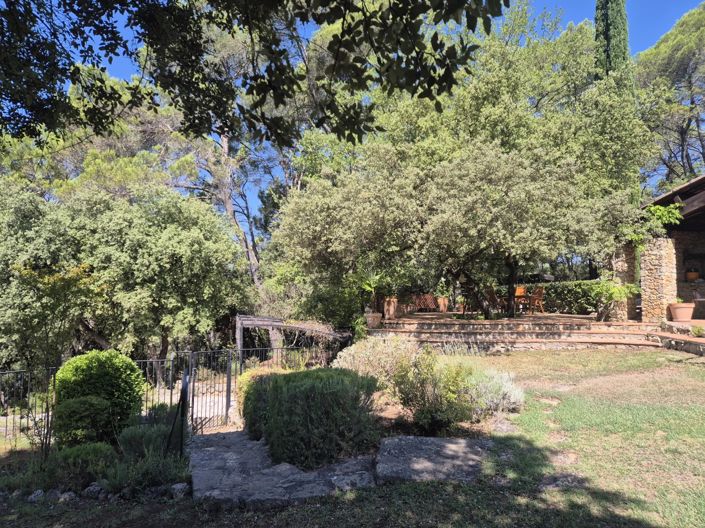 Image No.6-5 Bed House for sale