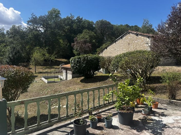 Image No.13-2 Bed Farmhouse for sale