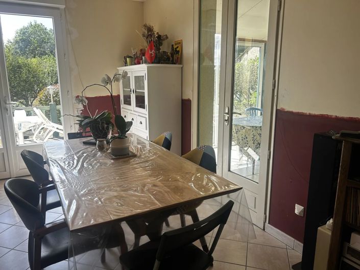 Image No.4-2 Bed Farmhouse for sale