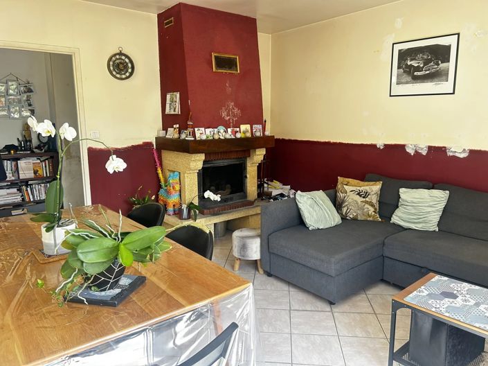 Image No.6-2 Bed Farmhouse for sale