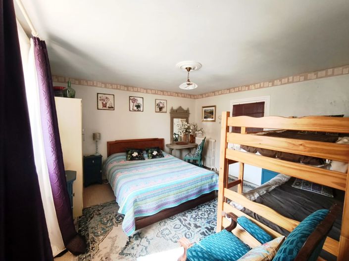 Image No.9-7 Bed House for sale