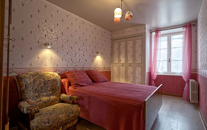 Image No.8-4 Bed Farmhouse for sale