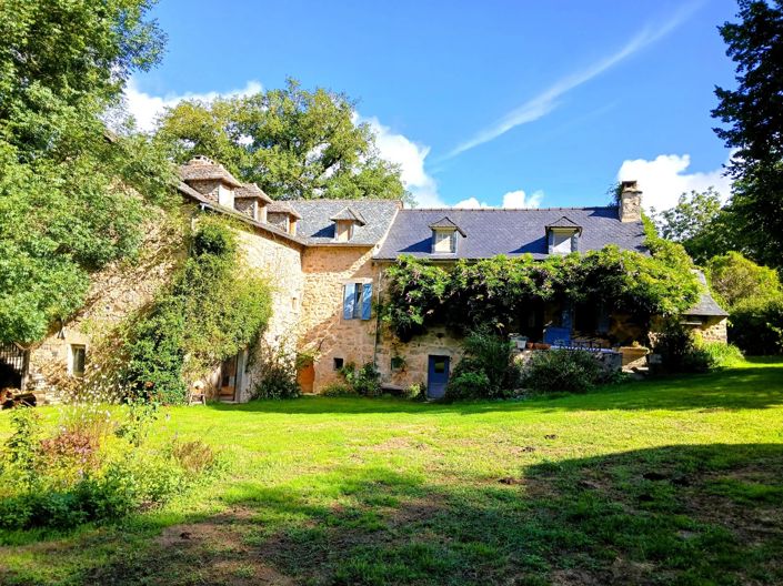 Image No.1-7 Bed House for sale