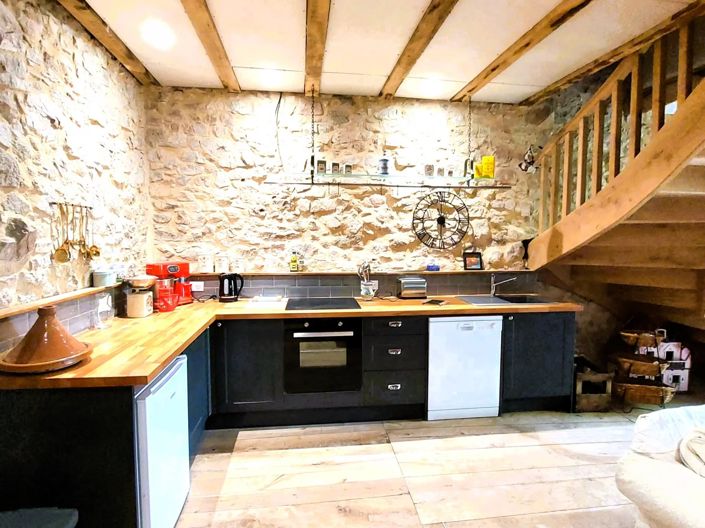 Image No.10-7 Bed House for sale