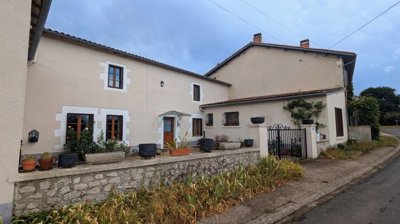 4 Bed Village House for sale