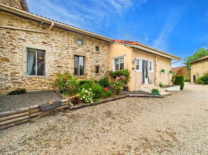 Image No.1-3 Bed House for sale