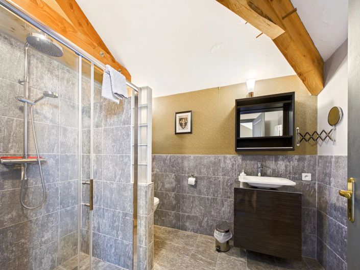 Image No.12-8 Bed House for sale