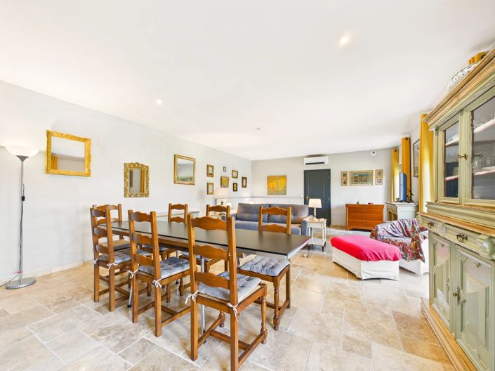 Image No.13-8 Bed House for sale