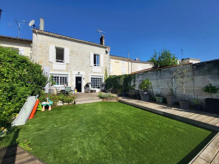 Image No.10-4 Bed House for sale