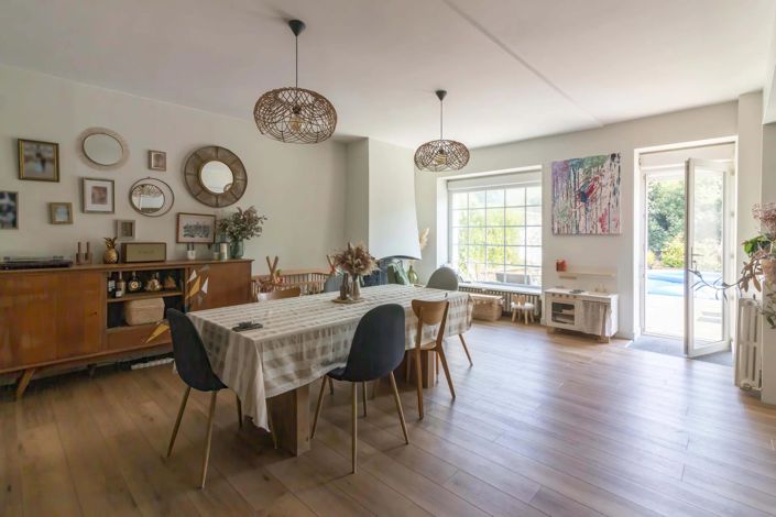 Image No.3-4 Bed House for sale