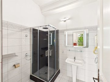 d60e75fcb2a5668ad919cf15300d361374cedea6dd192