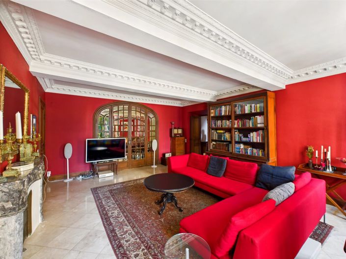 Image No.4-11 Bed House for sale